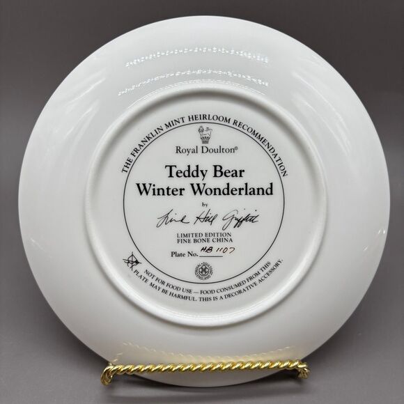 Royal Doulton Teddy Bear Winter Wonderland Plate Linda Griffith Franklin Mint 8" - Picture 3 of 7